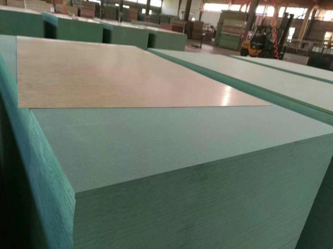 bordo impermeabile del MDF del centro verde di 18mm per la decorazione 750-850 Kg/M3 della mobilia