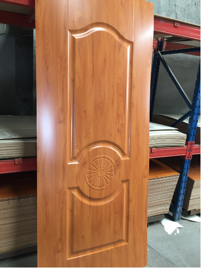Pelle della porta del MDF impiallacciata legno della melammina con spessore resistente all'uso del film di strizzacervelli 3mm